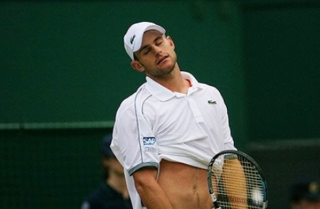 Second round Wimbledon loser Andy Roddick isn't about high tennis fashion.